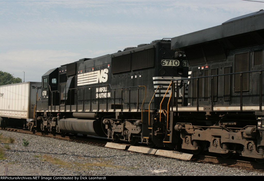 NS 6710